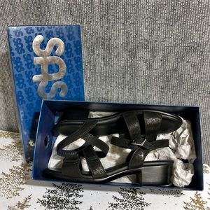 New SAS shoes
